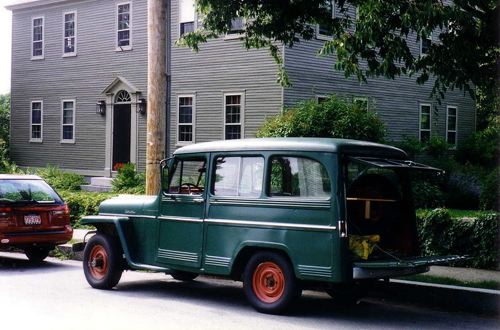 1946 Willys Jeep Station Wagon L W H 17625 in 7175 in 74 in