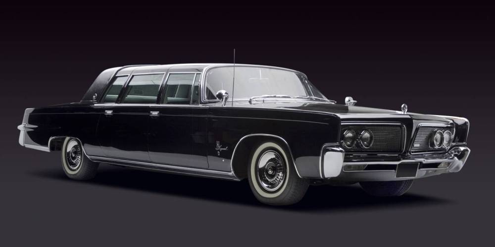 1984 Chrysler executive sedan #5