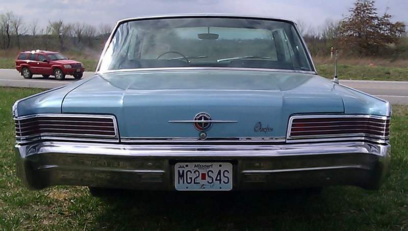 Chrysler 300 hood light #3