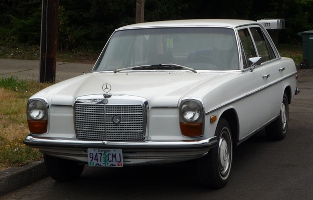 Curbside Classic 1970 MercedesBenz 220D Ride In Teutonic Luxury With 65 