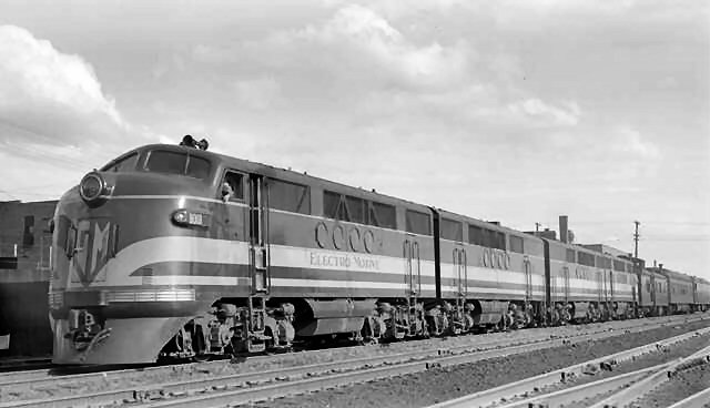 Emd+E7+Diesel+Engine ... Union Pacific EMD E9 – The Last Of The Classic Diesel Streamliners