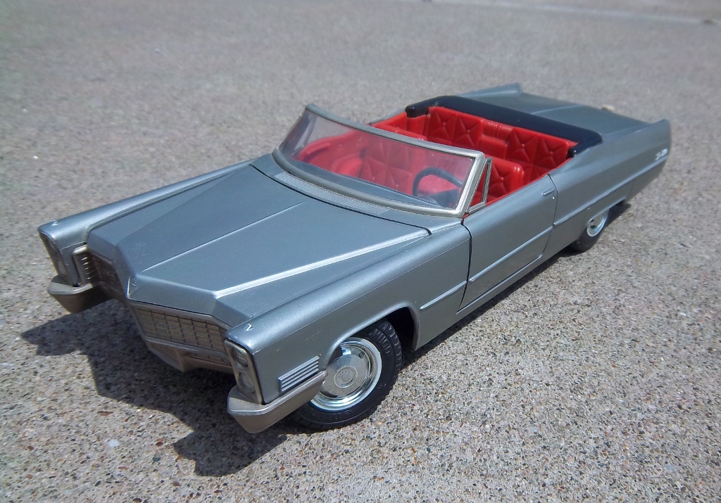 miniature cadillac
