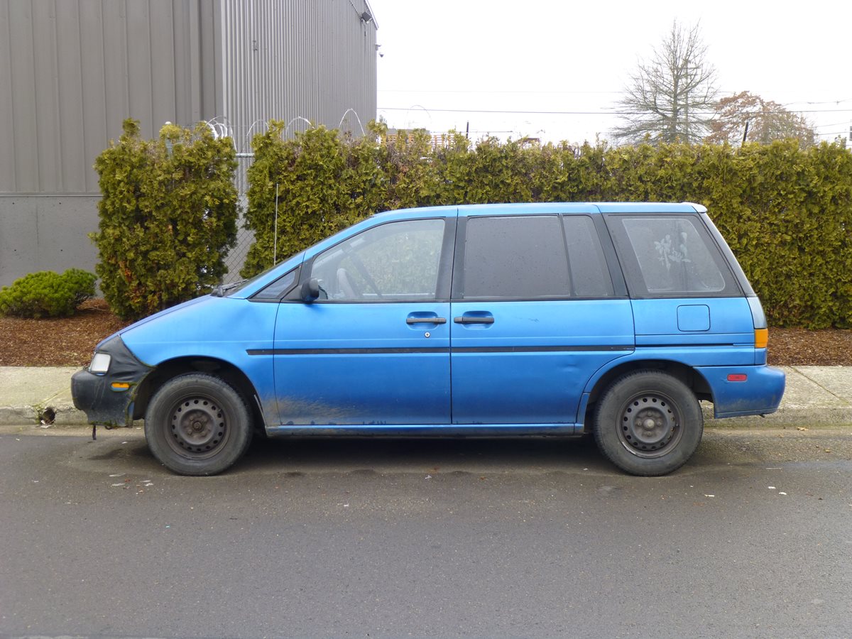1990 Nissan axxess van