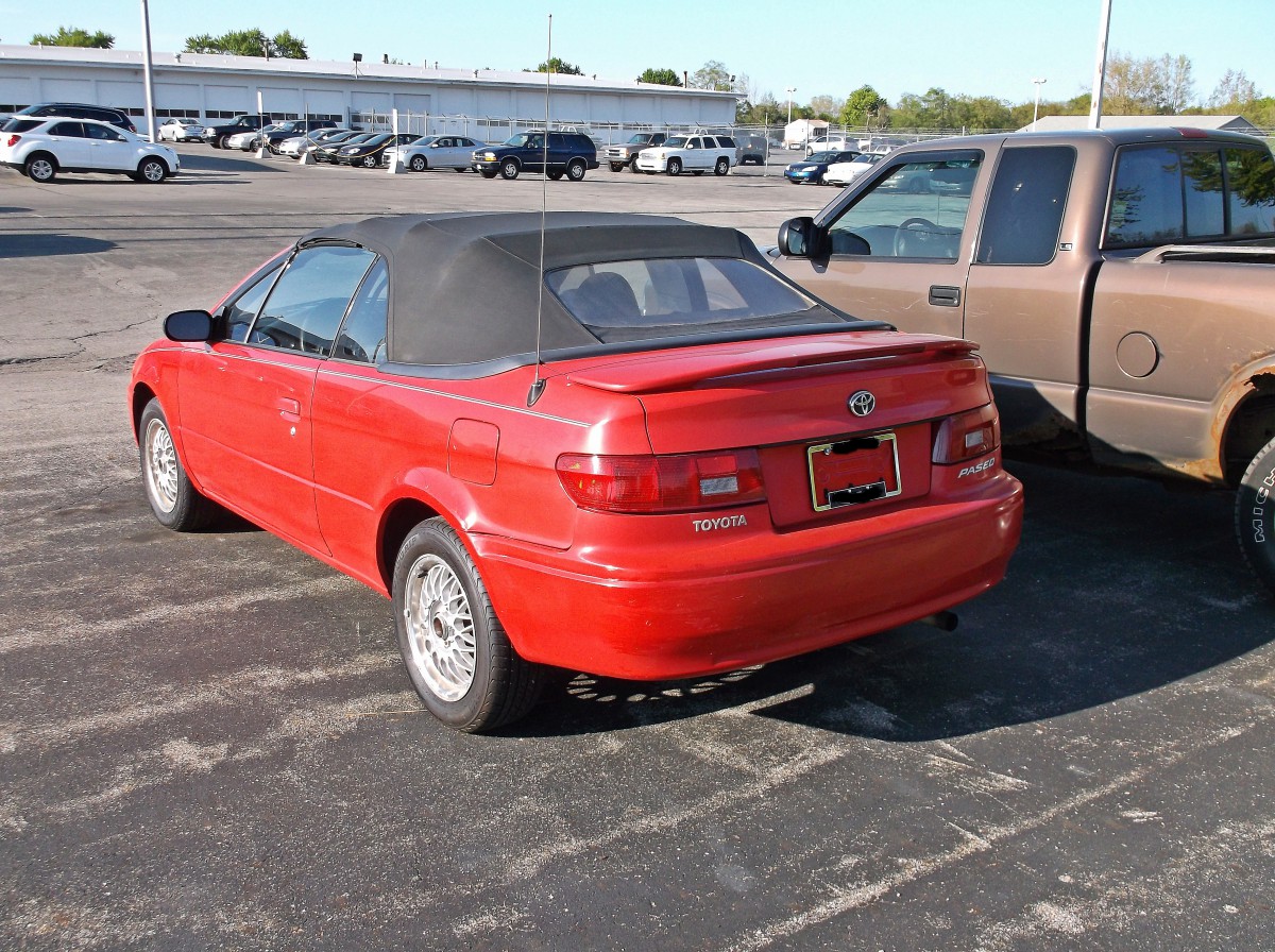 1997 Toyota paseo fender