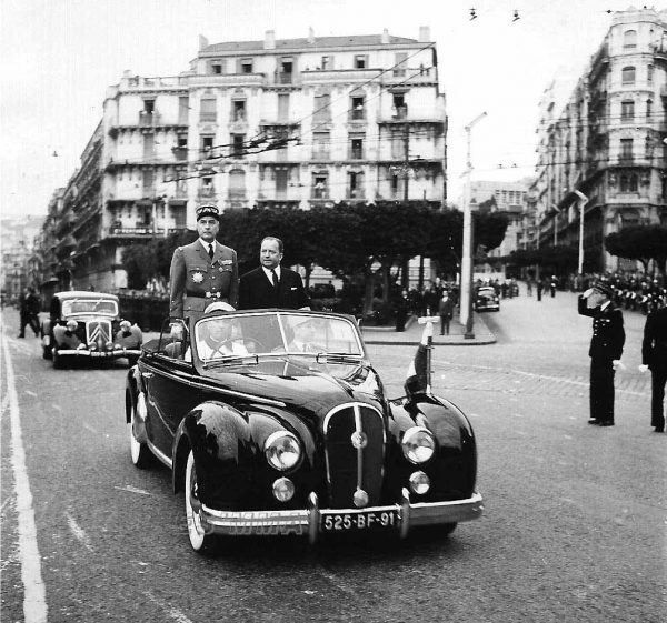 Chapron-built Anthéor convertibles, based on the Anjou, were often used by French officials in the ‘50s.