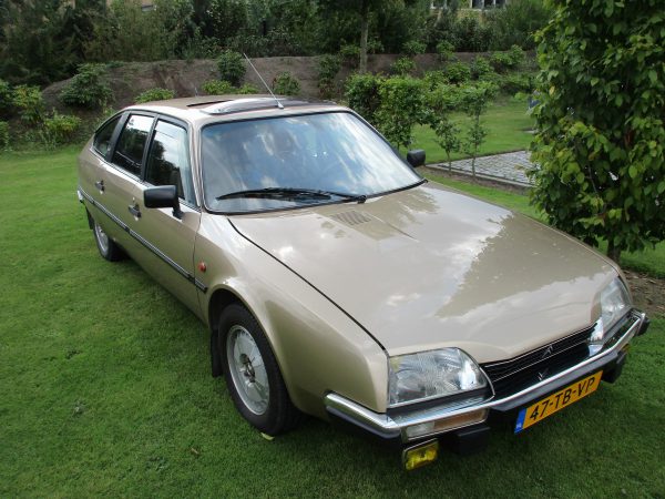Car Show Outtake: 1982 Citroën CX 2400 GTi - Fuel Injected Flying