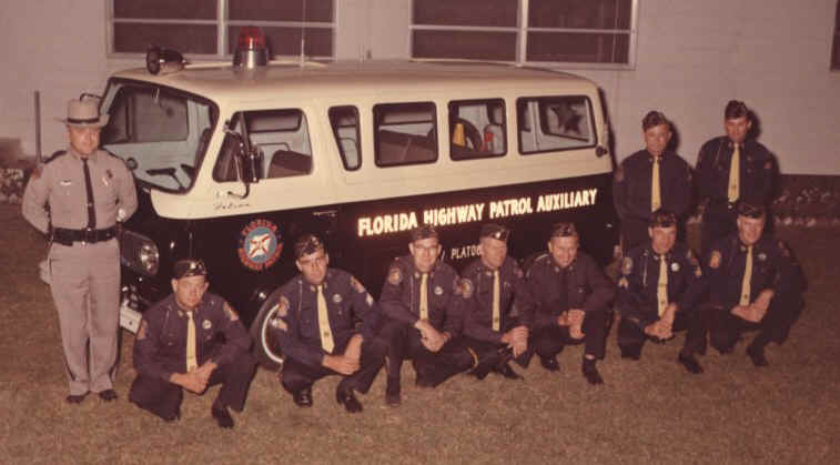 Curbside Classic: 1963 Ford Falcon Station Bus: A "Compact" Minivan 1 fhpvan