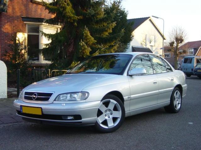 Automotive History: 1997-2001 Cadillac Catera - GM's Deadly Sin #29 8 Opel Omega
