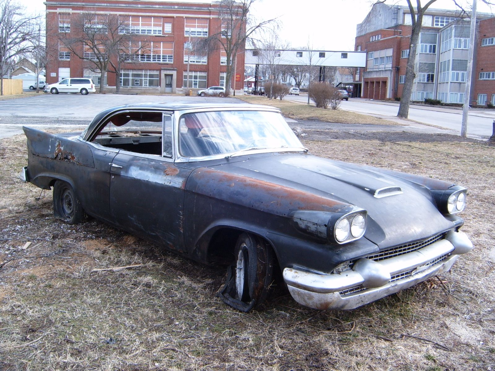 (first posted 2/20/2012)    1958 Packards are not really Packards. A series of poor decisions and lack of funds resulted in an unfortunate merger with Studebaker and what may be the [&hellip;]