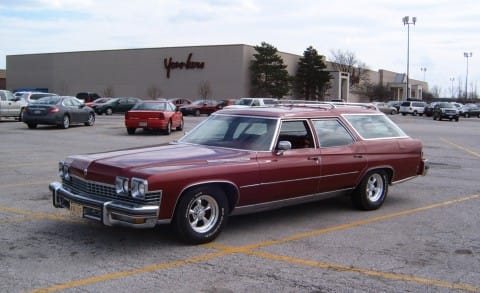 (first posted 3/31/2012)     The 1971-76 GM full-size station wagons were the largest wagons the company ever made. Each division had their own fancy version, usually with vinyl wood appliques on [&hellip;]