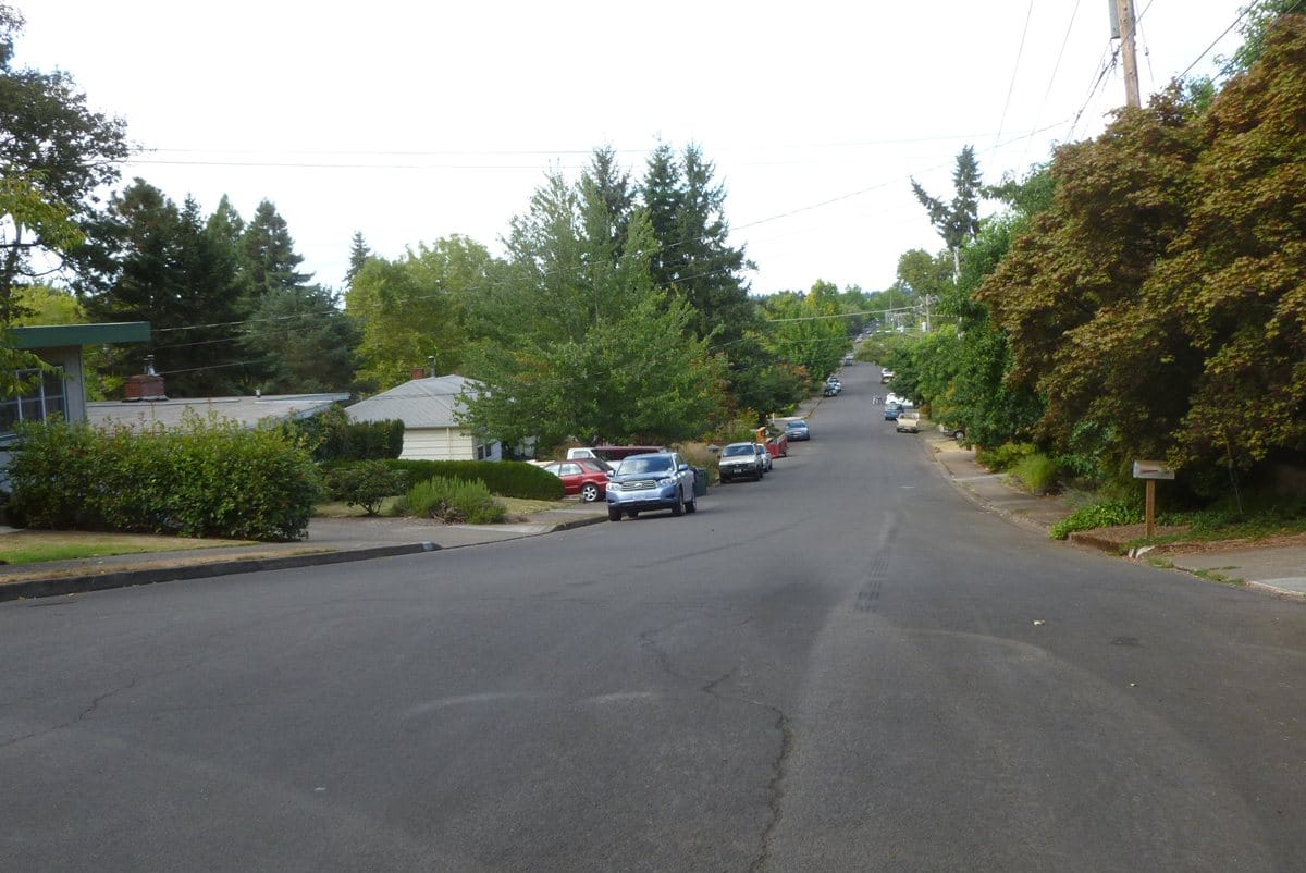 (first posted 10/1/2012)    While out on a bike ride in a neighborhood I normally never ride through, an idea suddenly popped in my head: Why not photograph every car on [&hellip;]