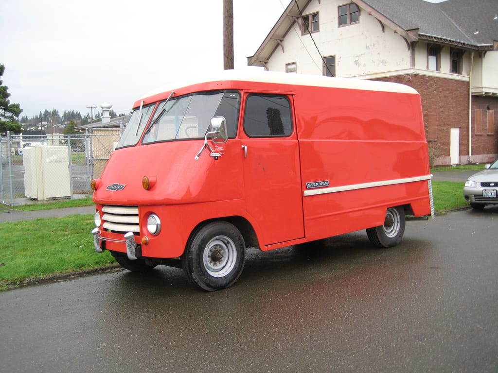 Did you know I love step vans? Are you surprised? I’m still waiting to find a really nice International Metro, my all-time favorite. But this version of the Chevy Step [&hellip;]