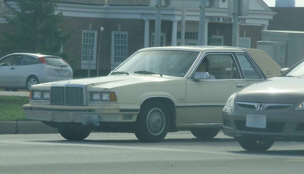(first posted 10/3/2012. A follow-on to the ’77 Cougar sedan recently posted)    This Cougar has been taunting me for months.  I keep seeing it at the same interchange and always [&hellip;]