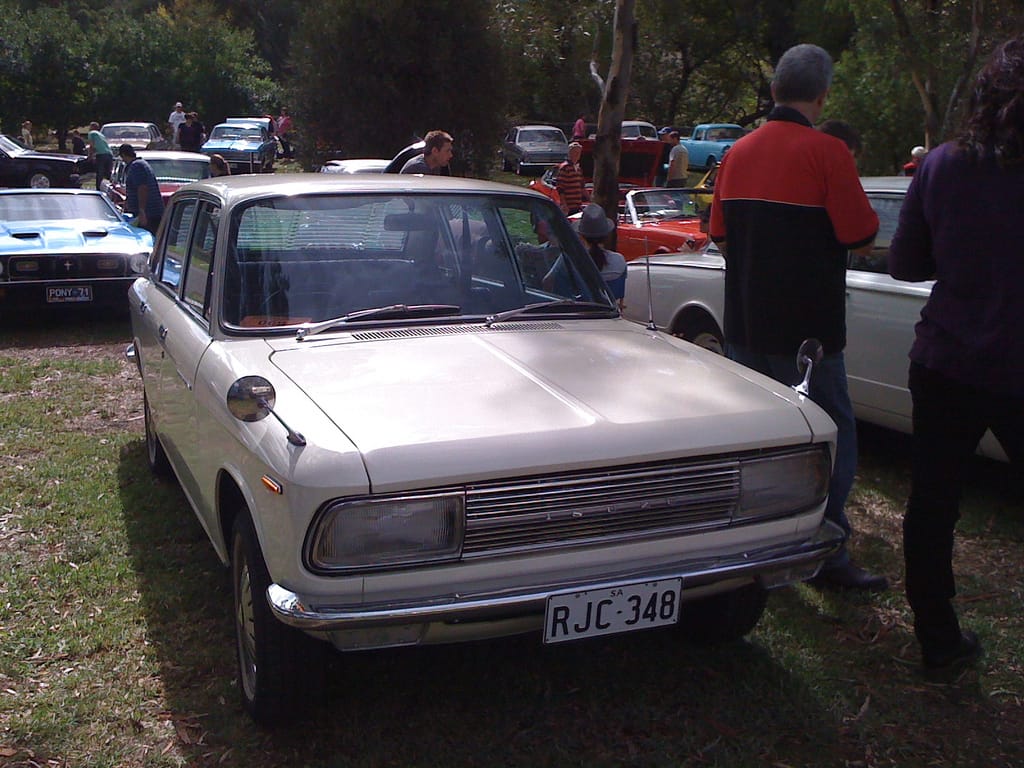 (first posted 10/16/2012)    Cohort glen.h has posted a very rare car, a first-generation Isuzu Florian. Named after a fictional white Lipizzaner stallion from the novel “Florian – The Emperor’s Stallion” [&hellip;]