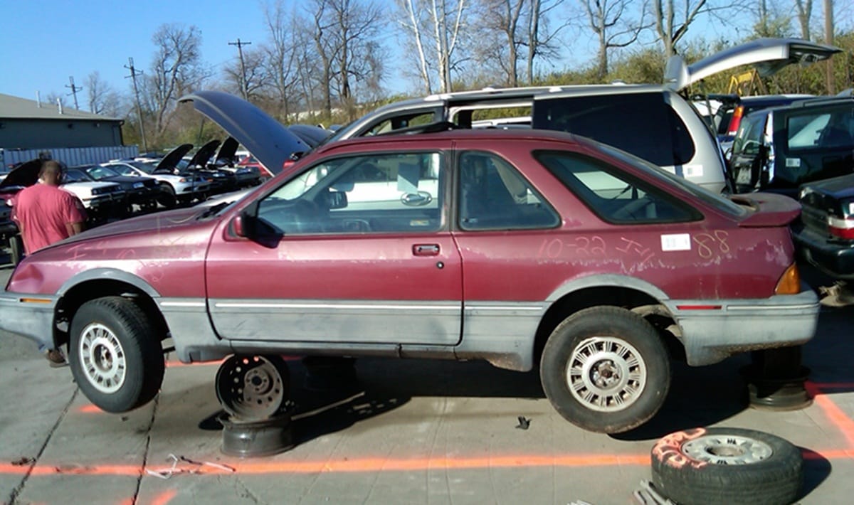 I spent part of my day yesterday at the junkyard.  It seems that my ’93 Crown Victoria found itself involved a minor incident with a shallow ditch and some brush.  [&hellip;]