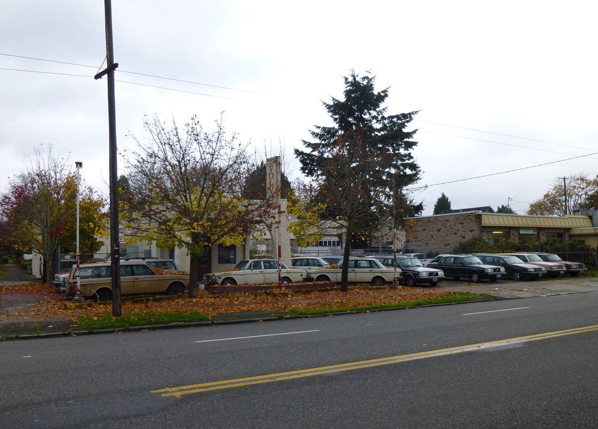 (first posted 11/14/2012.  And it’s still there, but given how Portland is booming and this neighborhood getting gentrified, I have doubts about for how much longer)     If I [&hellip;]