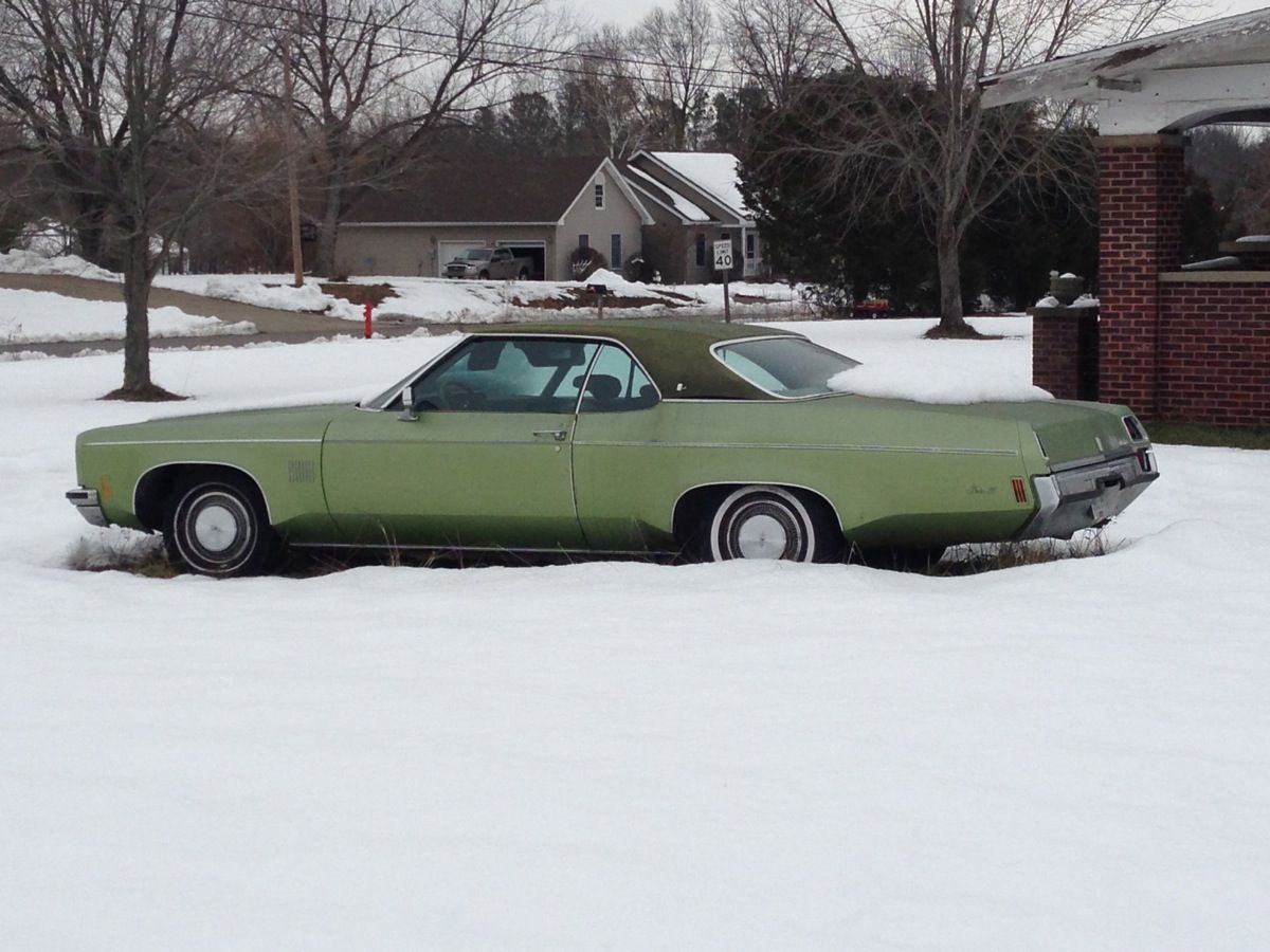 I spotted this 1972 Oldsmobile Delta 88 across the street from a wedding in South Illinois we recently attended. The shade of green is actually what caught my eye—”That’s got [&hellip;]