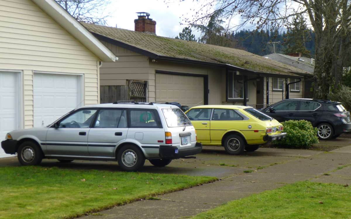 CC Outtake: Not Keeping Up With The Neighbors 1 CC 184 158 1200