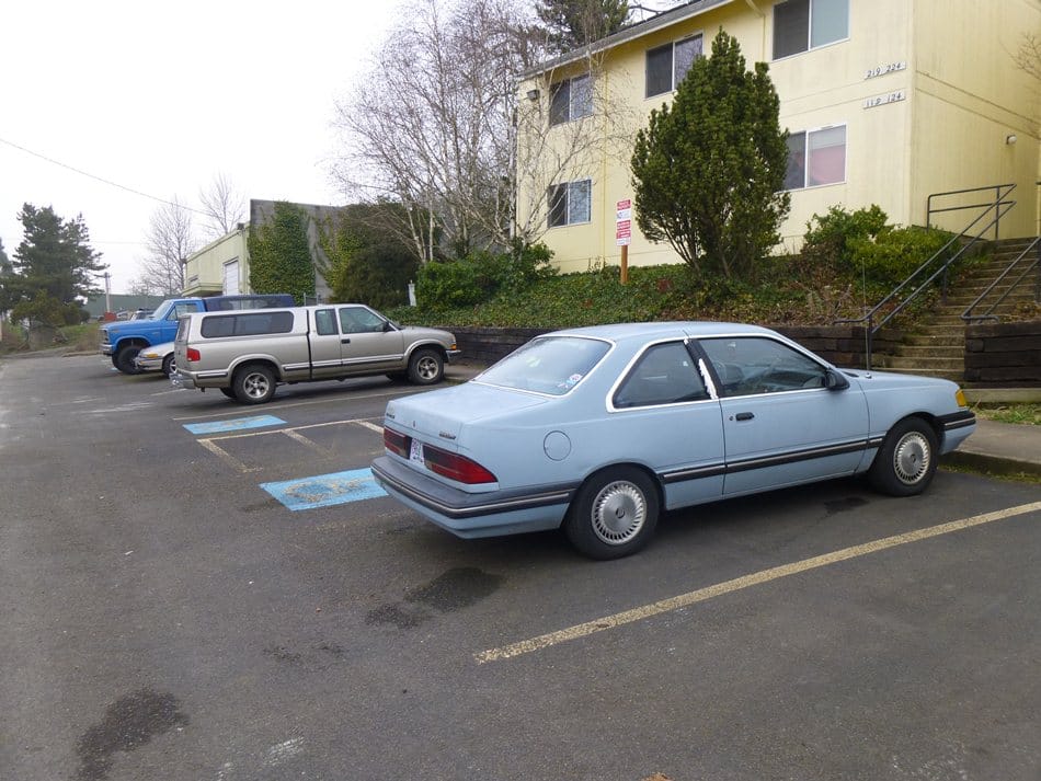 Curbside Classic Manor: You Gotta Drive A Curbside Classic To Live Here 6 CC 186 074 950