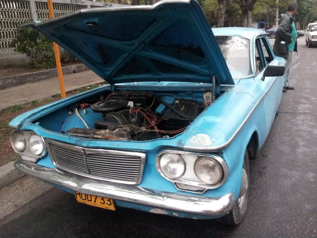 (first posted 3/30/2013)     Dave Rush just left this picture and comment on the ’60 Corvair Cohort post: I just got back from a month in Cuba and saw about 10 [&hellip;]
