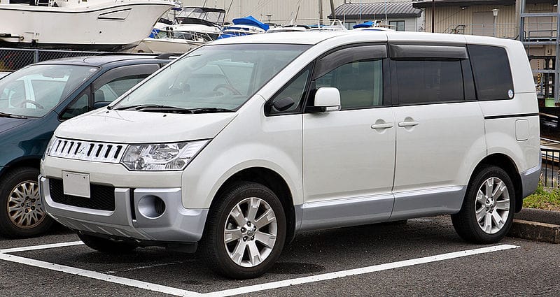 Curbside Classic: Mitsubishi Express - The White, Boxy Cockroach