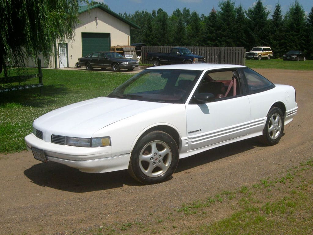 My Ex-Curbside Classic: Oldsmobile Cutlass Supreme - What's Wrong With This Picture? 1 1