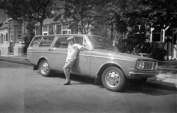 (by Jem Marrs-Gant) Hi CC! This is me, channeling The Ramones c.1976. The car is an H-reg 145S; strip speedo, horn ring, rear-facing childseat, in Cambridge blue. My folks’ first [&hellip;]