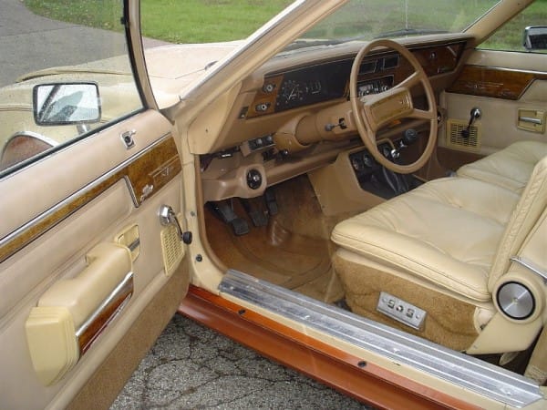 eBay Find: Want A Four-Speed 4x4 With Opera Windows? 3 T2eC16FMFIbp1qkGnBSdvrQ7 w60 57