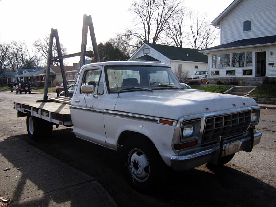 It seemed obvious when I came upon this truck, just by looking at the front end and the front-wheel bolt pattern, that it is a 1978 or 1979 Ford F-250 [&hellip;]
