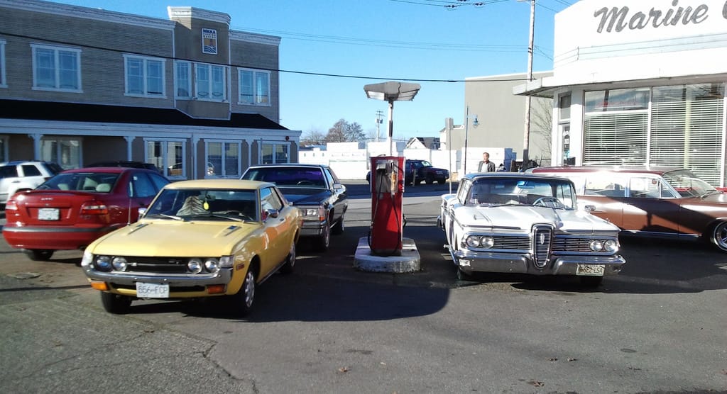 This highly diverse assortment of Curbside Classics was spotted and photographed by Whatnext2010. It’s a very interesting comparison of cars from both different decades and different continents. Starting from left to [&hellip;]