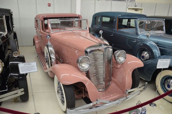 Well, what can I say? I’ve always loved the classic prewar Amercian luxury cars: Duesenberg, Cord, Cadillac, Packard, Pierce-Arrow. Somewhat lesser known–but just as amazing a car as its 1930’s [&hellip;]