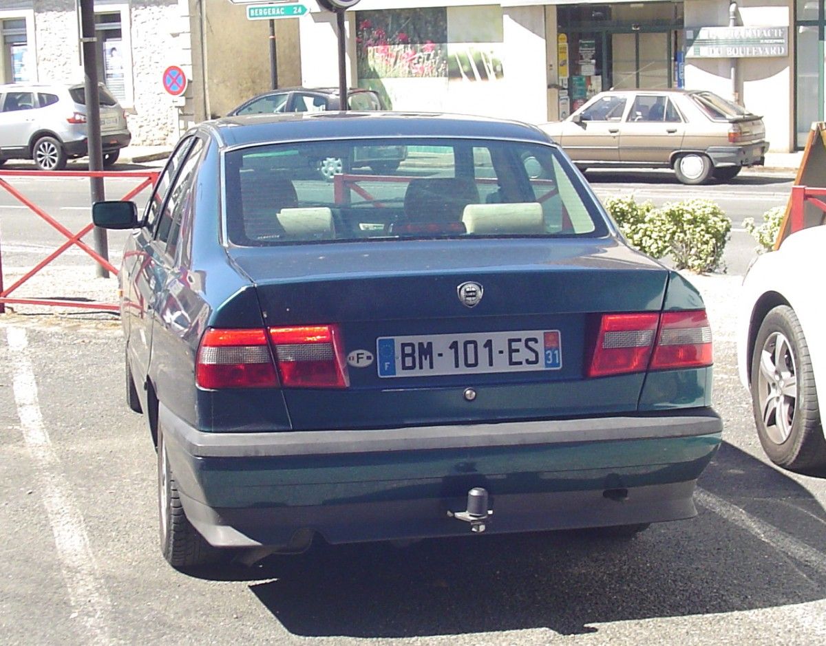 Curbside Classic: 1995 Lancia Dedra - The Name Tells You Everything 2 DEDRA_3