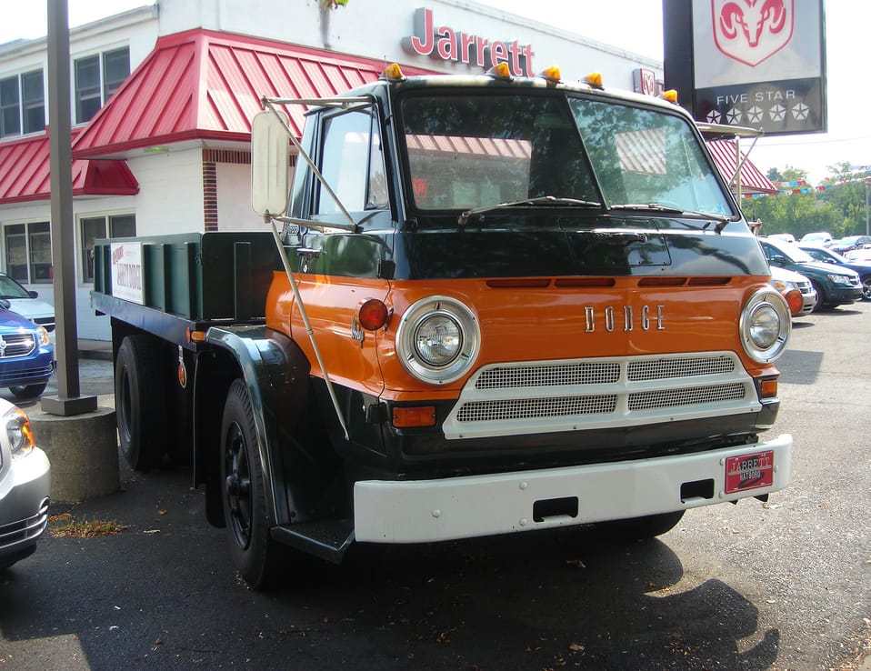 Dodge L700 truck Dodge L600 7000 f