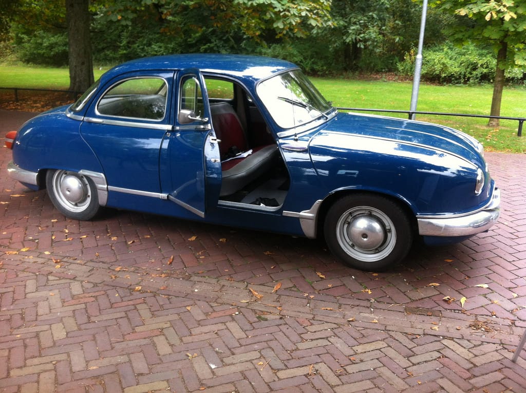 Sound familiar? Well, we have covered the K-car twice this week, so here’s a Panhard Dyna to relieve the monotony. Never mind both cars were made to carry six passengers [&hellip;]