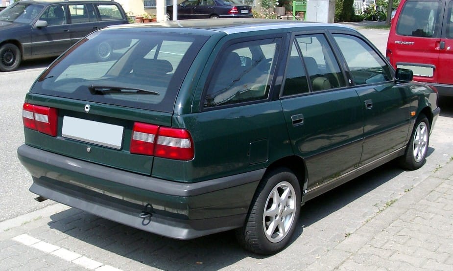Curbside Classic: 1995 Lancia Dedra - The Name Tells You Everything 14 Lancia_Dedra_SW