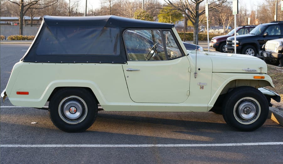 Channaher uploaded these excellent pictures of this 1971 Jeepster Commando and after being teased with seventy degree temperatures this past weekend, they’re a necessary reminder that it will get warm [&hellip;]