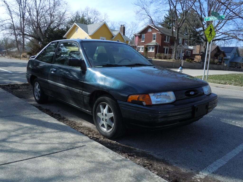 Curbside Classic: 1994 Ford Escort - Success And Shame 1 2014-04-01 16.01.40
