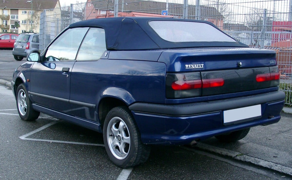(Submitted by Stephane) Ever wonder what form the Alliance would’ve taken if AMC survived?  If so, say bonjour to the Renault 19!  Though disappearing in number, this late production cabriolet [&hellip;]