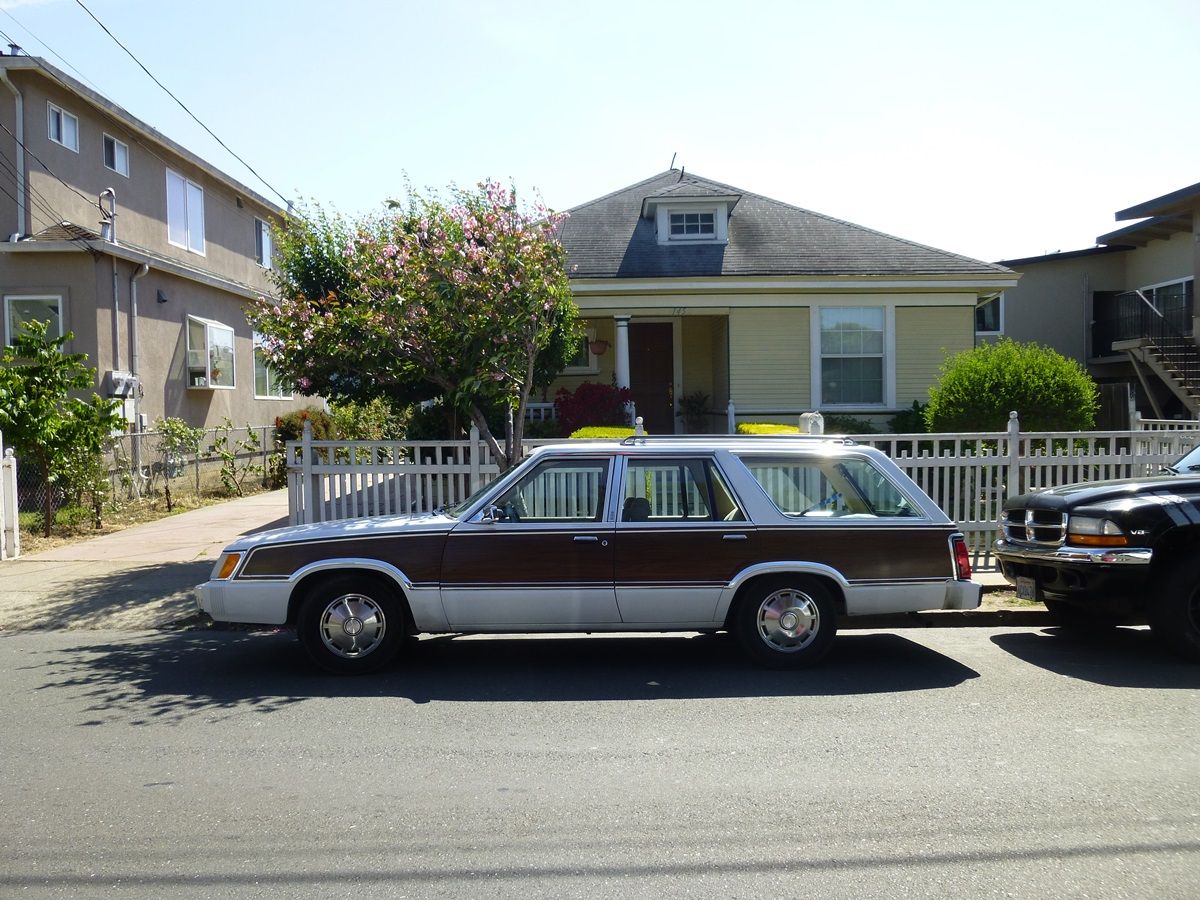 CA Vacation Walk and Talk: Nephew Aidan Shows Me The CCs On His Walk Home From School 7 May 2014 HMB 033 1200