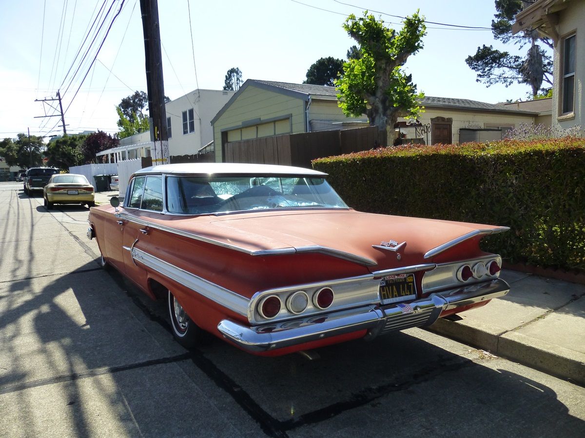 CA Vacation Walk and Talk: Nephew Aidan Shows Me The CCs On His Walk Home From School 19 May 2014 HMB 051 1200