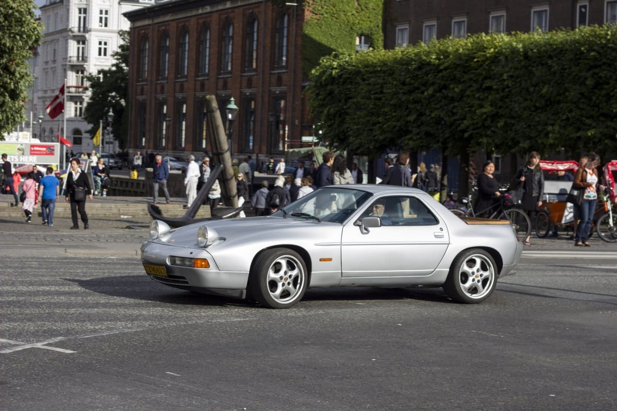 No, this 928 wasn’t converted to a pickup so its owner could haul loads of composted steer manure for his garden. It was shot in Copenhagen, Denmark, by LDeren, and [&hellip;]