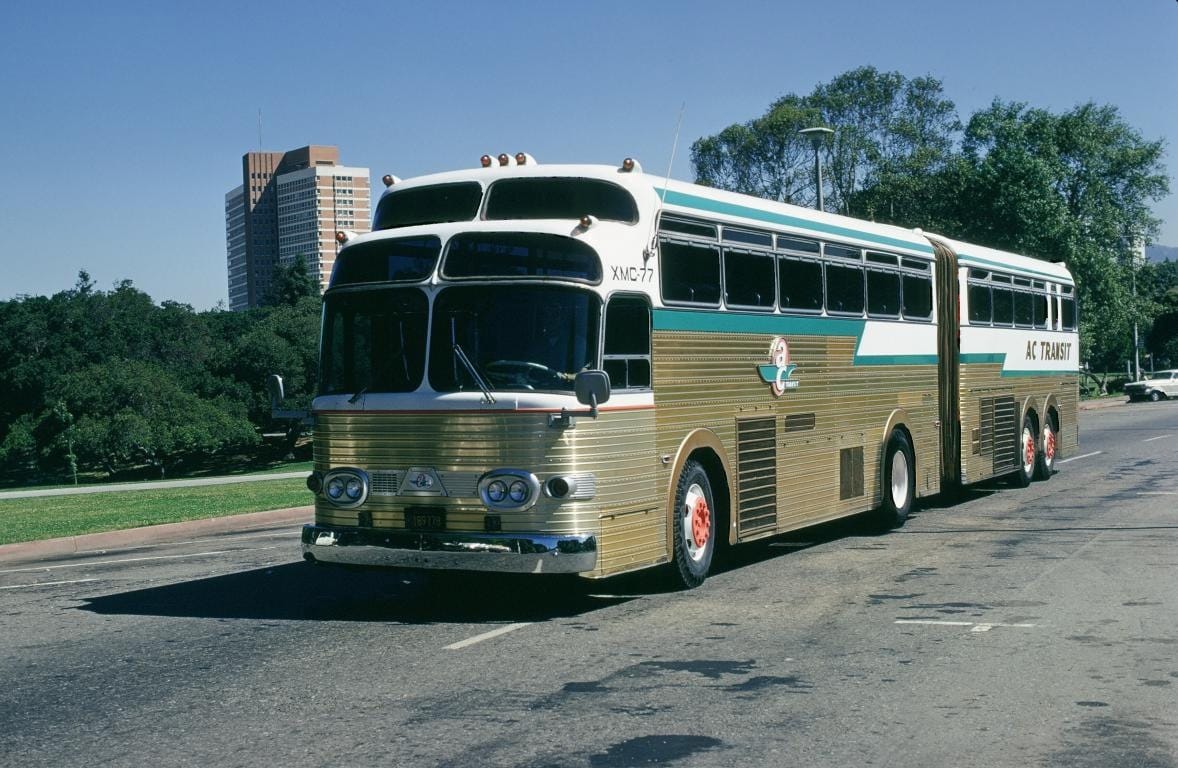 Bus Stop Classic: 1958 Kässbohrer Setra Continental Trailways Super Golden Eagle - Strike Two For The Articulated Highway Bus 19 Articulated bus 1958 Eagle FreewayTrainxmc-77