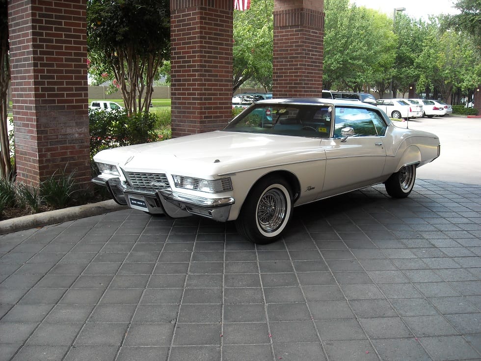 (Submitted by Bill Prince. First posted 9/13/2014)) For many years I admired the Bill Mitchell’s Silver Arrow III, which was based on the production 1971 “Boat Tail” Riviera. The modifications [&hellip;]