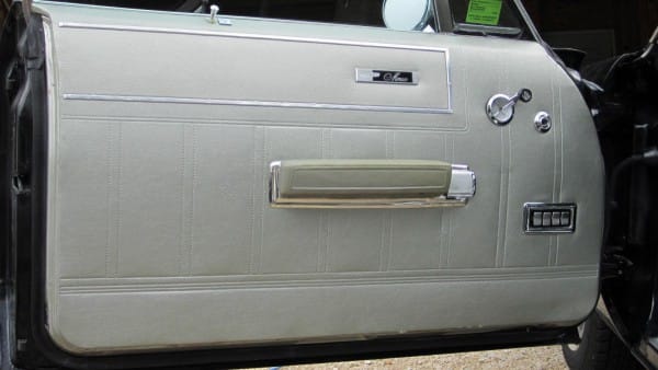 eBay Find: 1969 Dodge Monaco - This Fulsome Fuselage Is Fundamentally Fine! 9 $T2eC16dHJHYFFkWf)3GmBSN66NG)4Q~~60_57