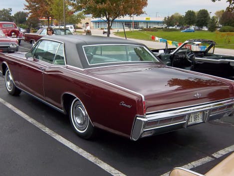 (first posted 11/24/2014)    Remember the Sixties Continental? Sure you do, even if you, like me, were born long after the Sixties ended. But who could forget such an elegant car? [&hellip;]