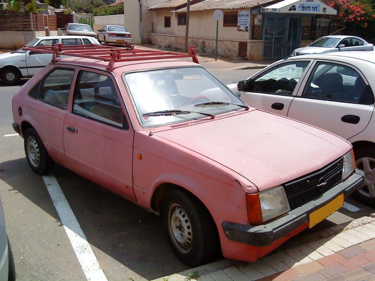 How about a GM FWD car of a very different sort? As best as I can remember, this is the first Opel Kadett D posted at the Cohort, by Yahai [&hellip;]