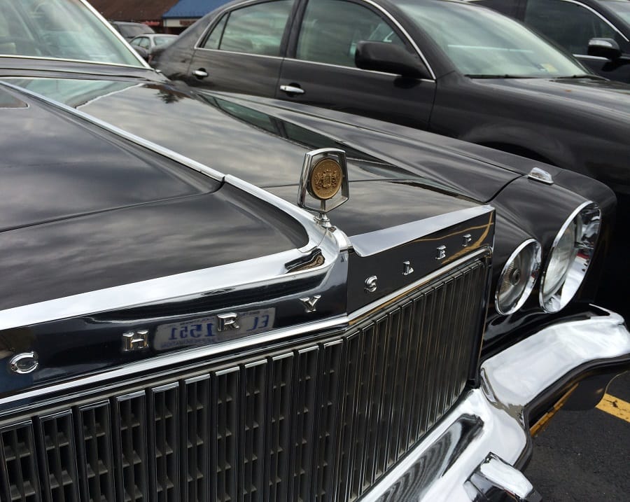 1977 Chrysler Cordoba With Original Checkmate Interior - No Cuero Corintio? 6 0 Hood Ornament