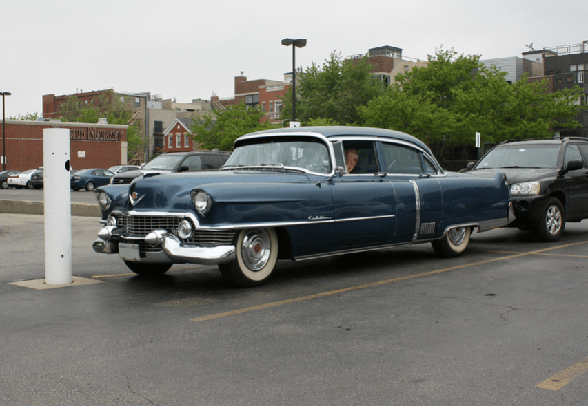 Coming back from Best Buy, my mom and I passed the Container Store near the North & Clybourn CTA Red Line stop. I spotted this Cadillac (turned out to be [&hellip;]