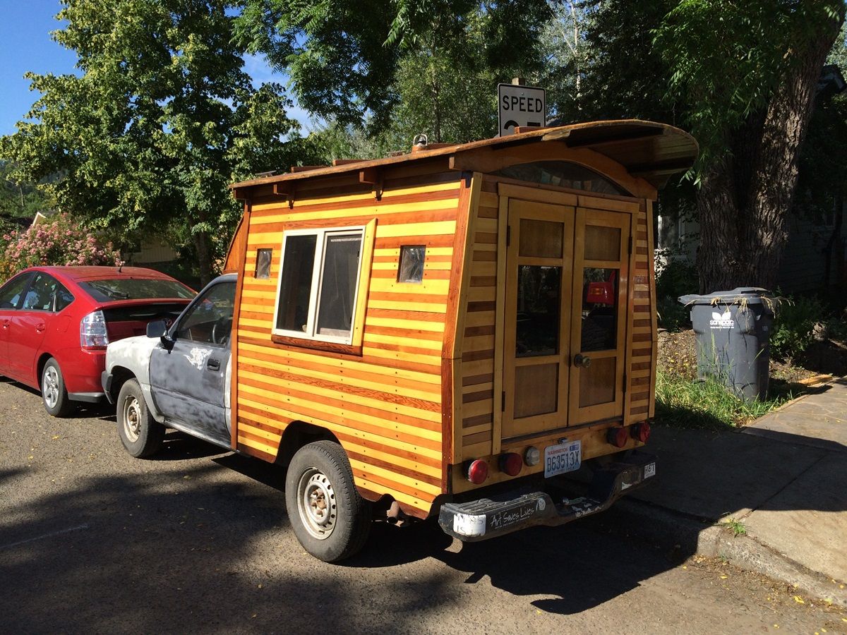 CC Outtake: Toyota Woody Camper - Eugene Encapsulated 3 CC 248 014 1200
