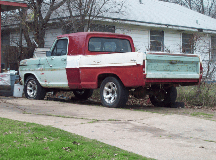 Ford F100 Sort of super cab